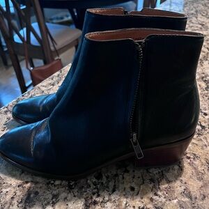 J Crew Women’s Black Leather Ankle Boots Size 8.5. 2” heel